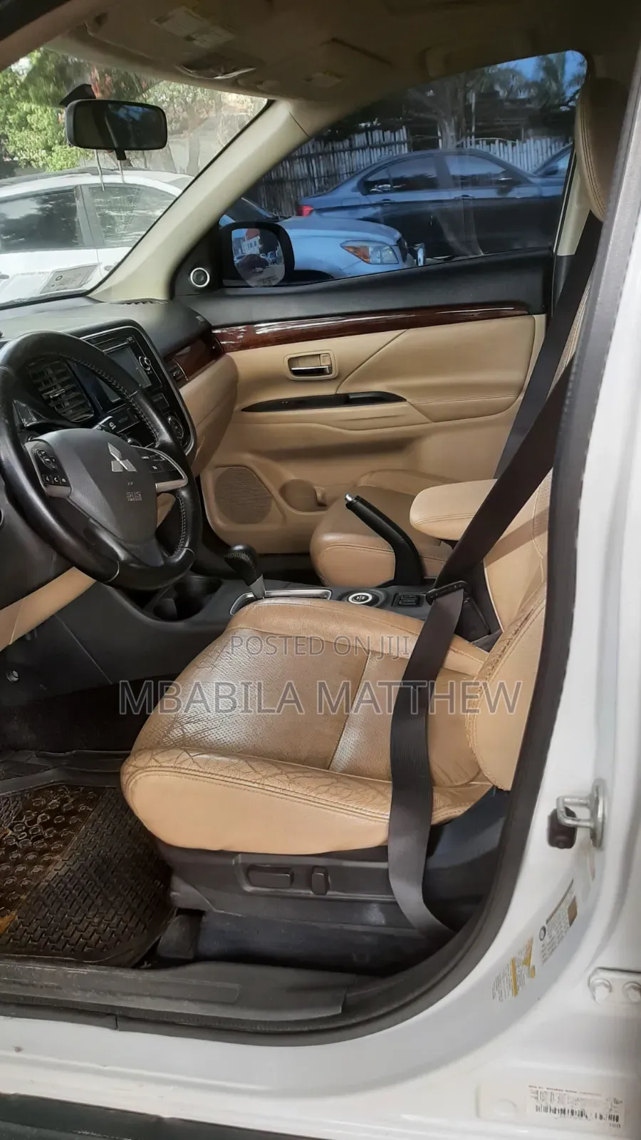 Mitsubishi Outlander 2016 White