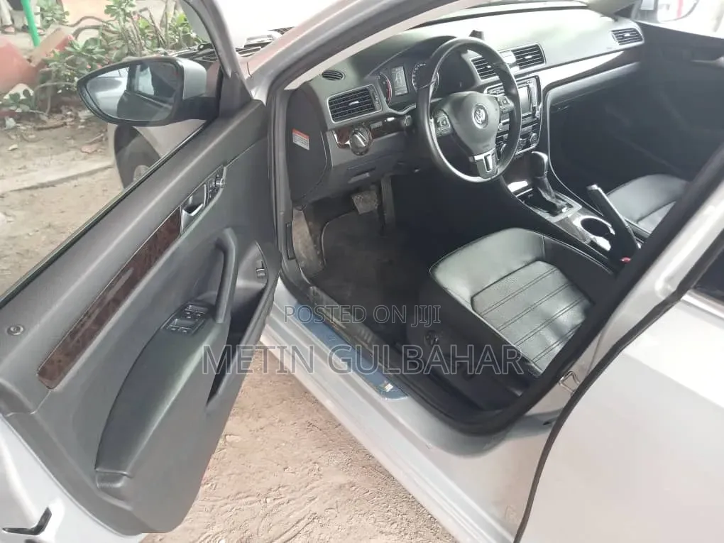 Volkswagen Passat 2015 Silver