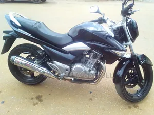 Suzuki GSR 2025 Black