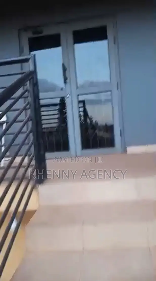 2bdrm Apartment in Oyibi, Valley View for rent