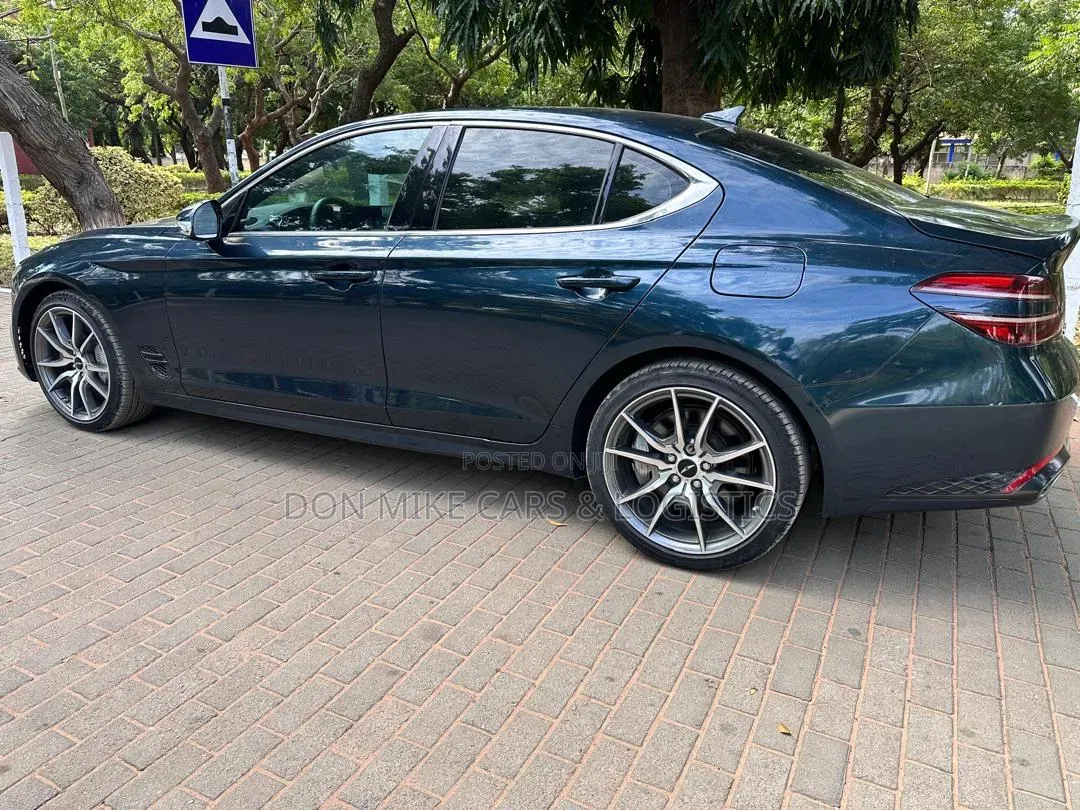 Hyundai Genesis 2024 Black