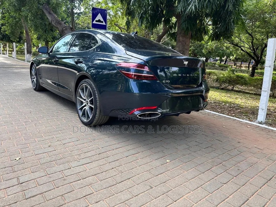 Hyundai Genesis 2024 Black