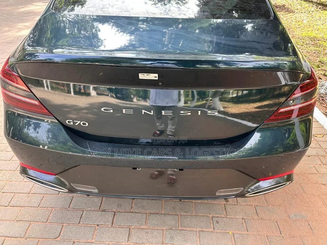 Hyundai Genesis 2024 Black