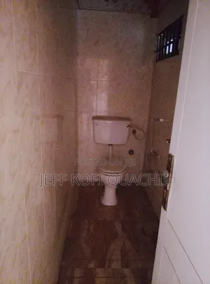 1bdrm Apartment in Quachie, Lincoln School Area for rent