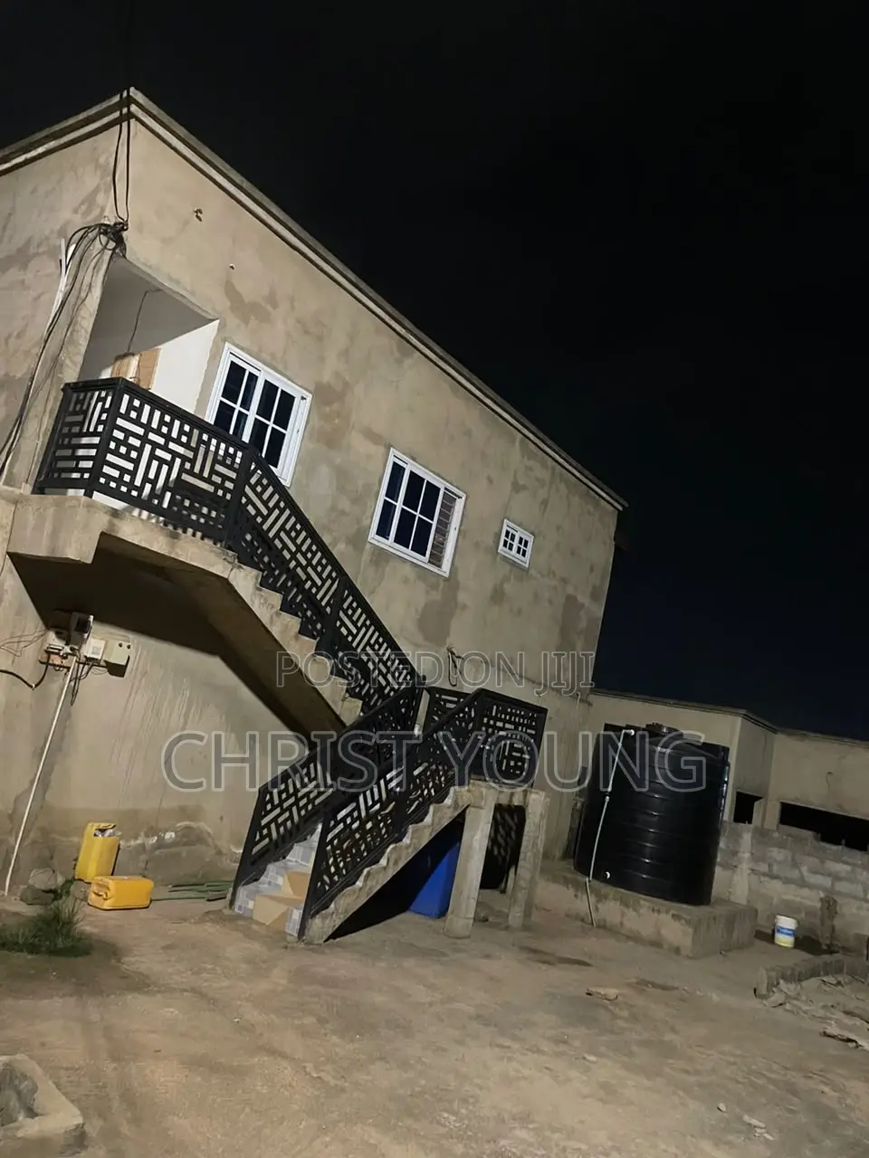 6bdrm Apartment in Accra Metropolitan for sale