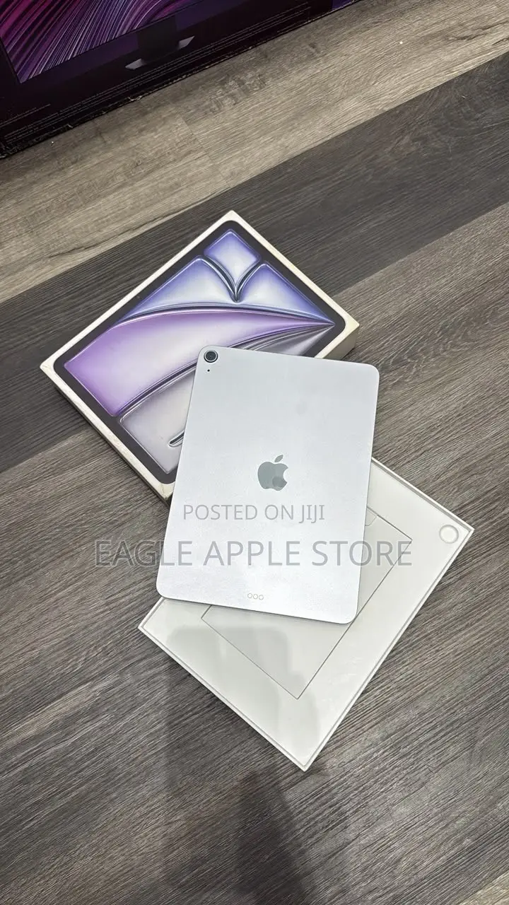 New Apple iPad Air 128 GB Silver