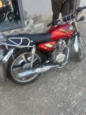 New Royal RY125 2022 Red