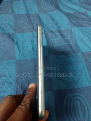 Apple iPhone XR 64 GB Blue