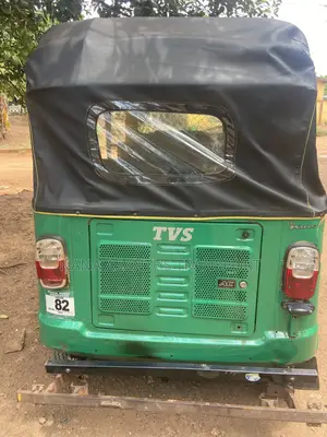 TVS King Deluxe Plus iTouch Start 2025 Green