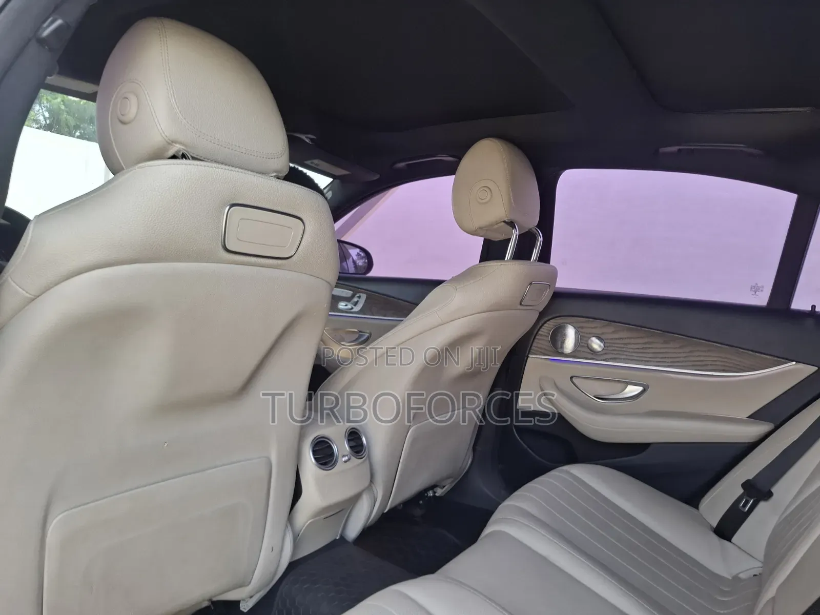 Mercedes-Benz E300 2018 Blue