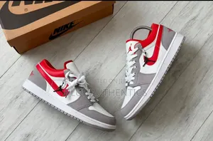 Nike Air Jordan 1 Low.