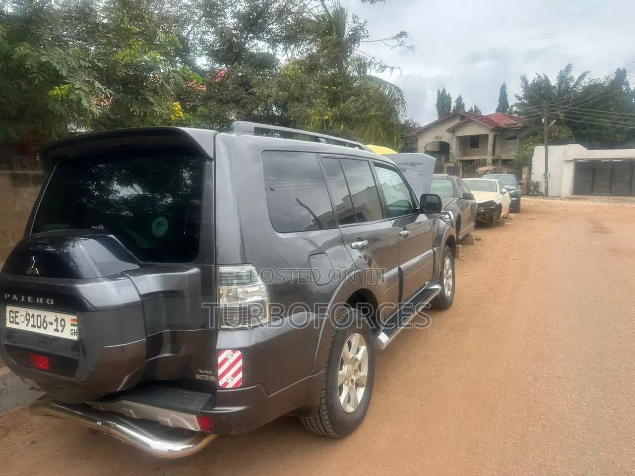 Mitsubishi Pajero 2017 Gray