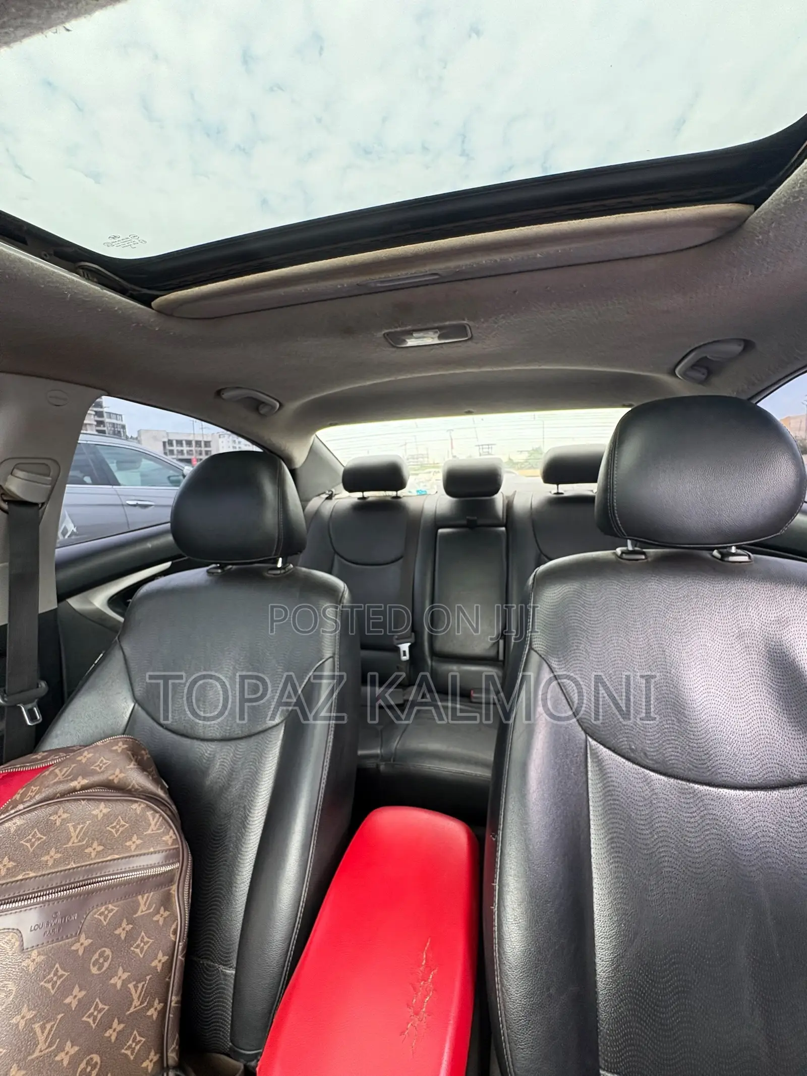 Hyundai Elantra Limited Sedan FWD (1.8L 4cyl 6A) 2013 Blue