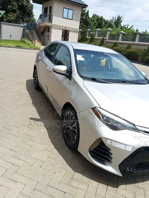 Toyota Corolla 2016 Silver