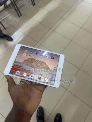 Apple iPad mini 4 64 GB Yellow