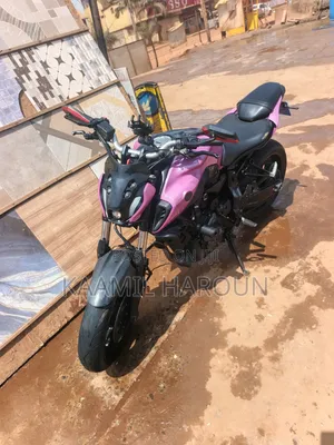 Yamaha MT-07 2024 Pink