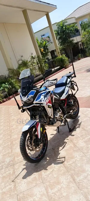 Honda 2024 White