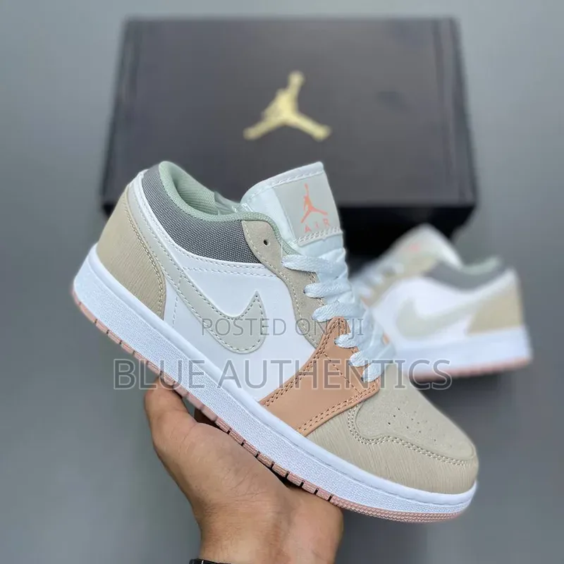 Air Jordan 1 Low - Different Colors.