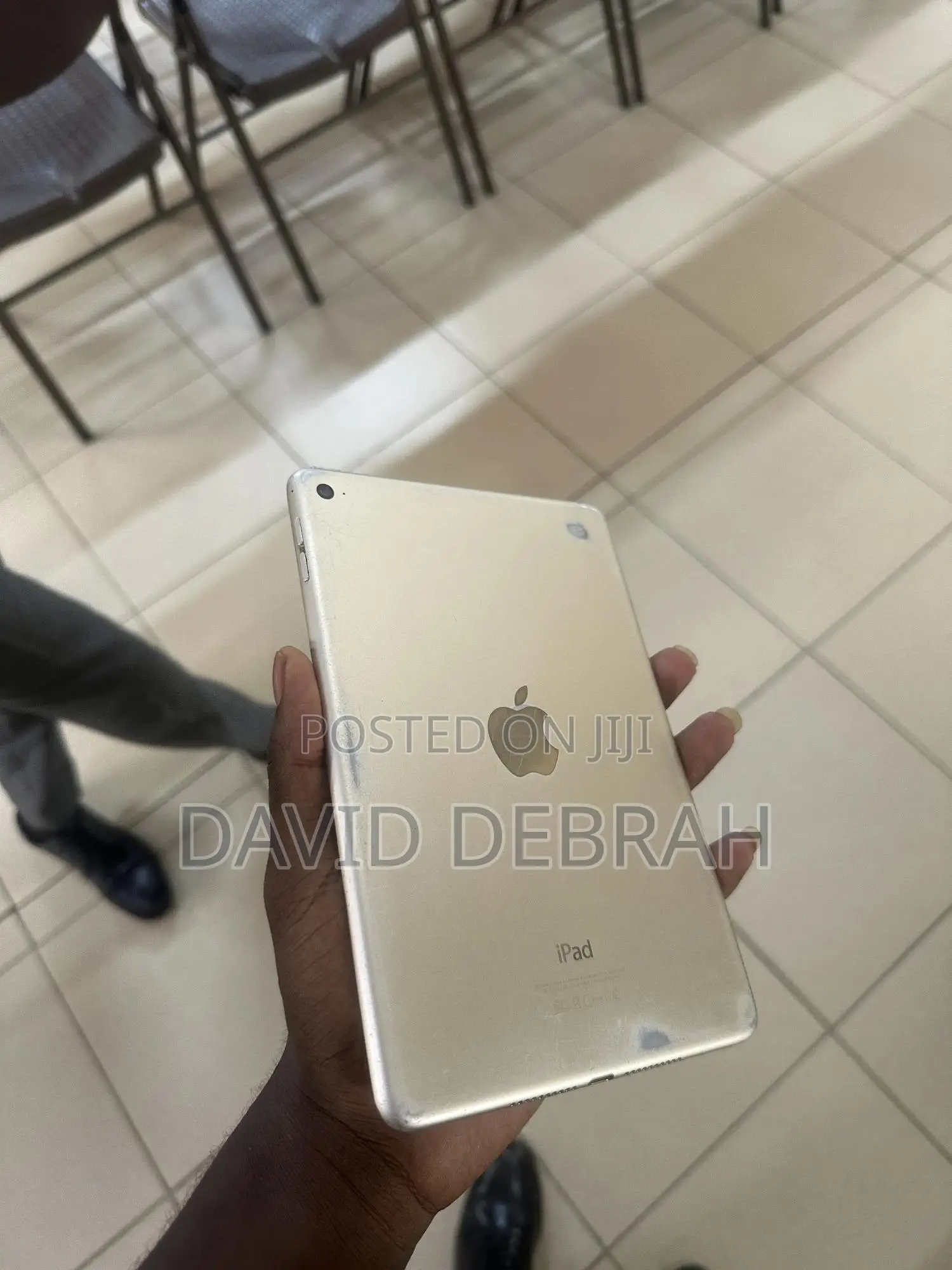Apple iPad mini 4 64 GB Yellow
