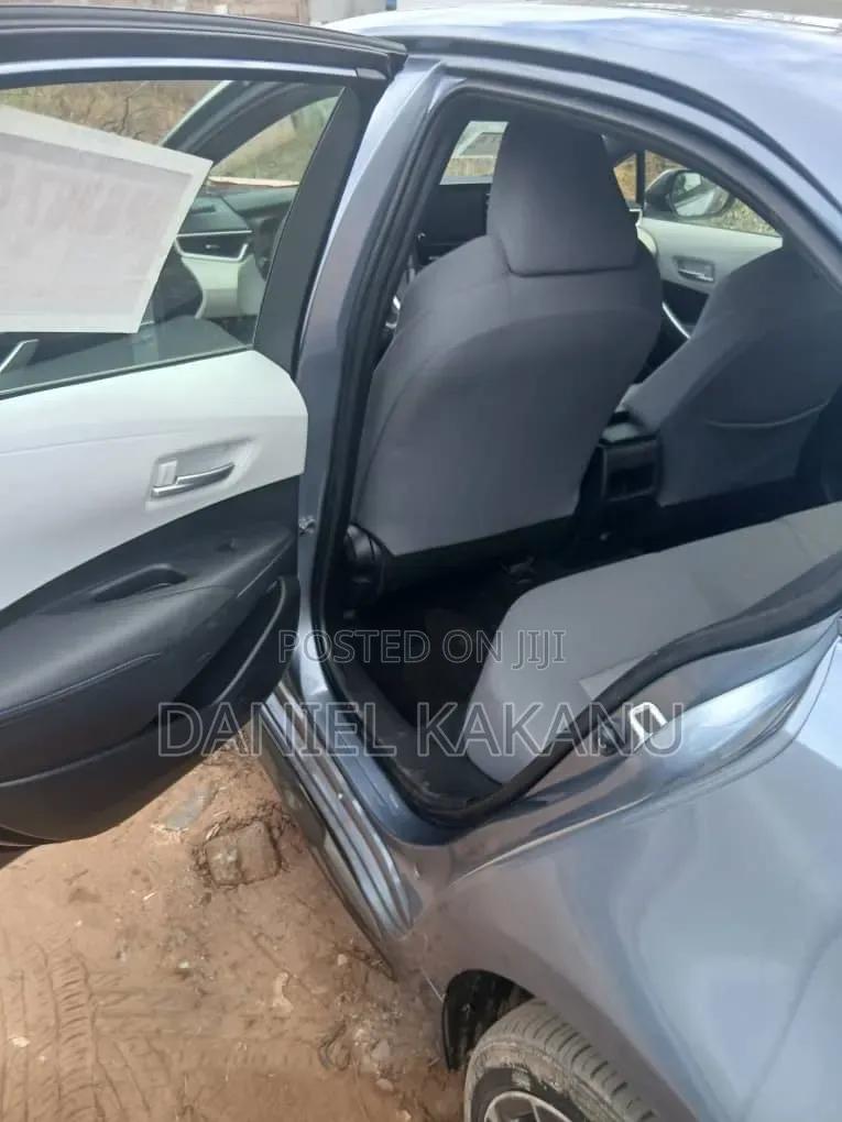 Toyota Corolla SE 2022 Gray