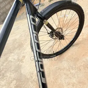 Carrera Subway 1/Sport Bike Hybrid Bike – 24-Speed Shimano,
