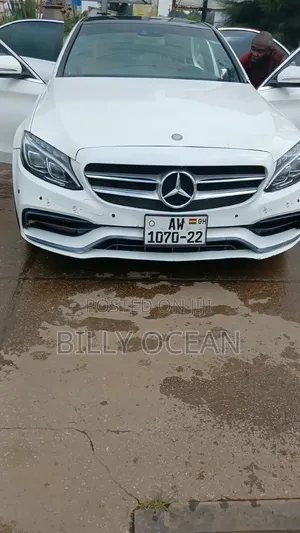 Mercedes-Benz C300 2017 White