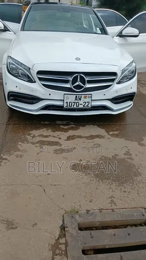 Mercedes-Benz C300 2017 White