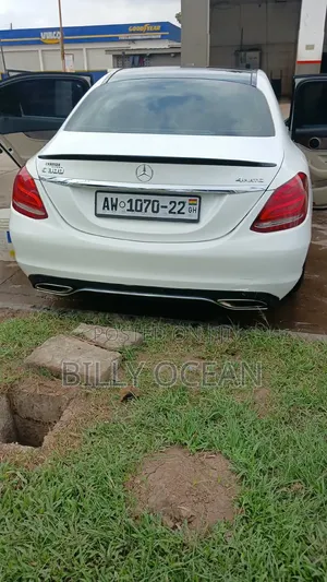 Mercedes-Benz C300 2017 White