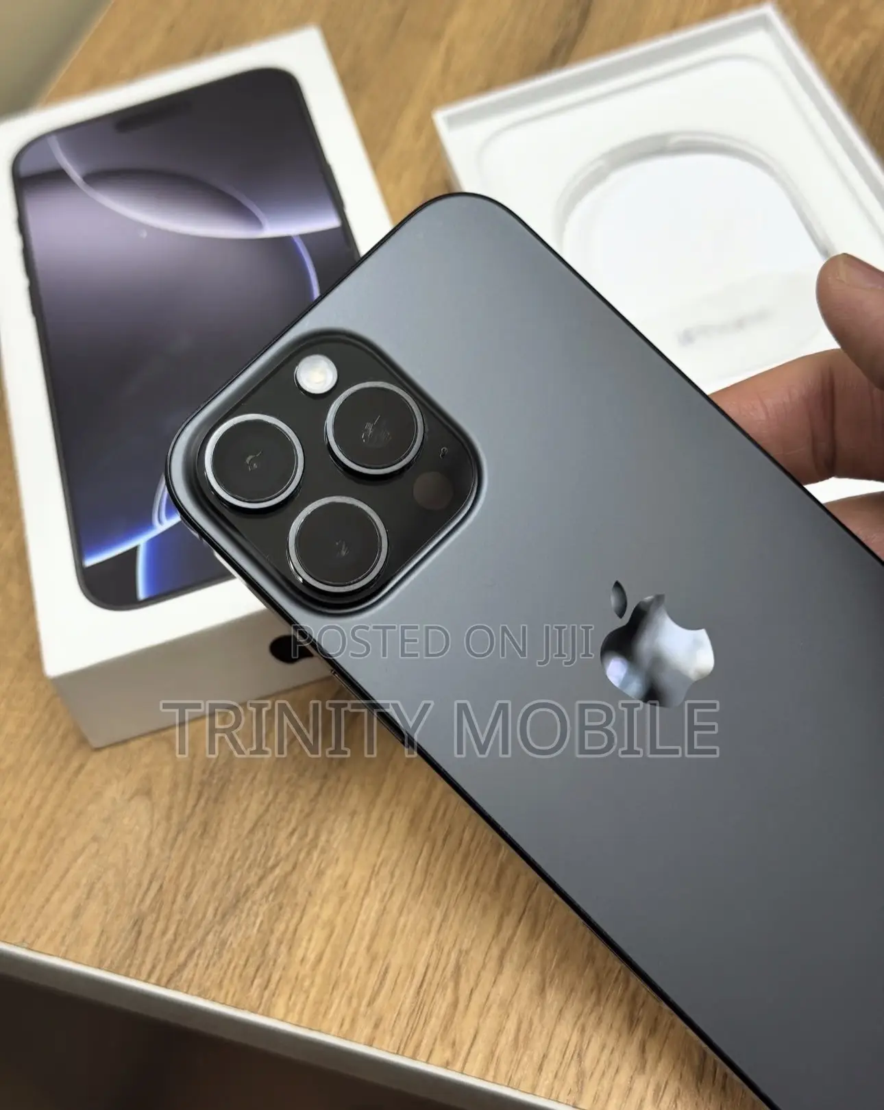 New Apple iPhone 16 Pro Max 1 TB Black