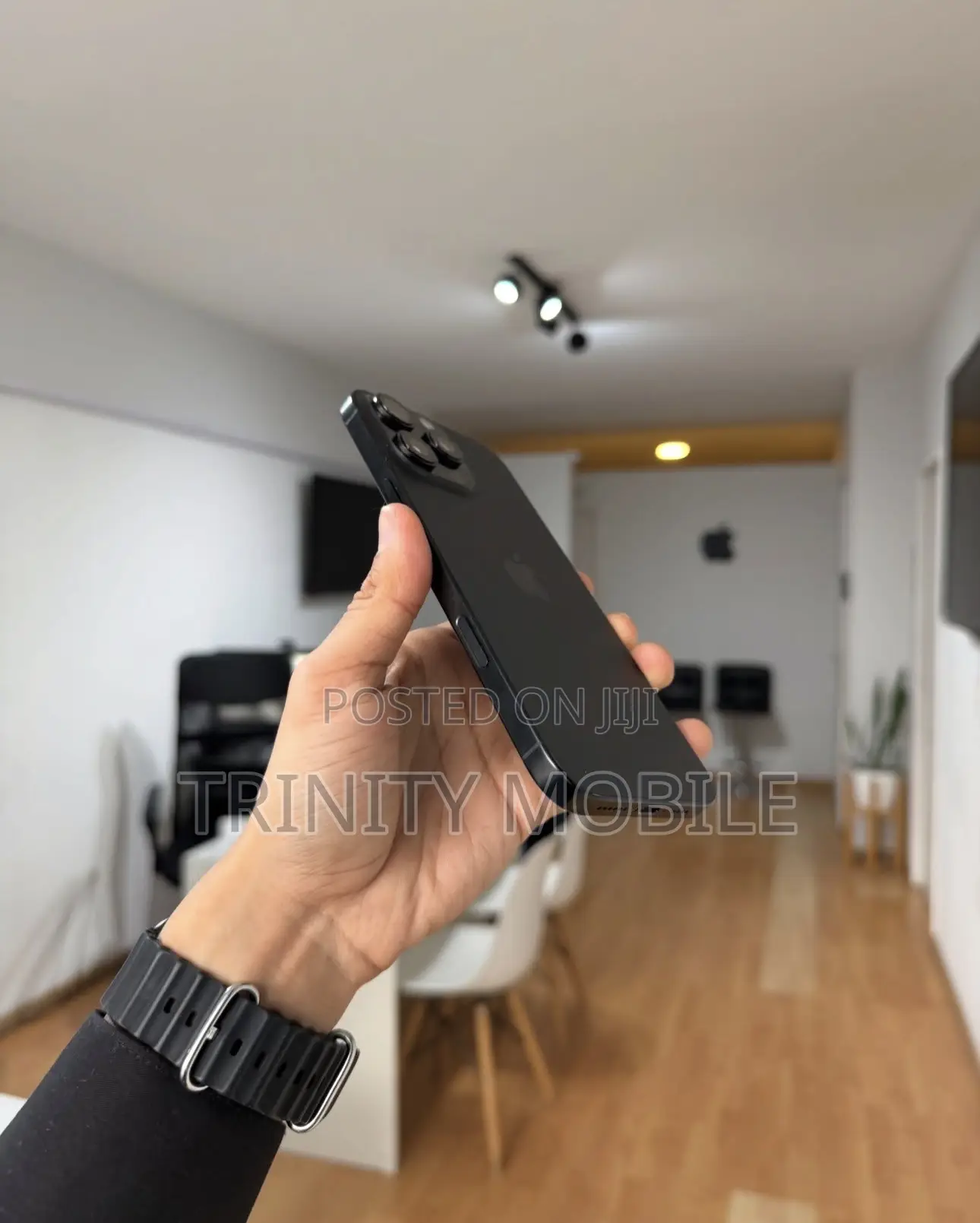 New Apple iPhone 16 Pro Max 1 TB Black