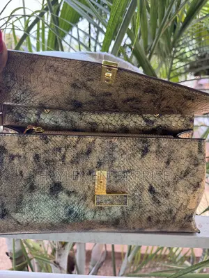 Quality Chic Hand Bag