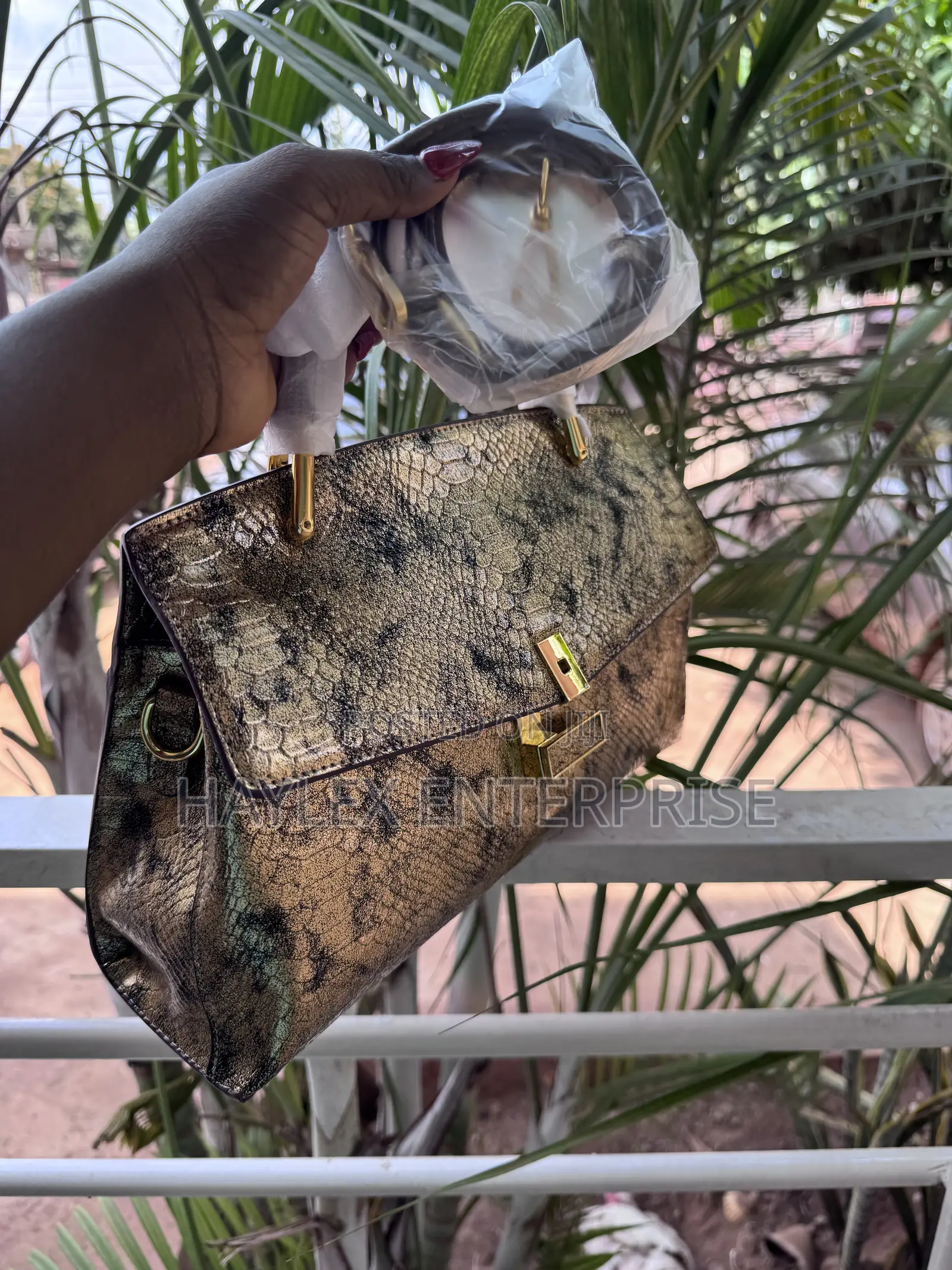 Quality Chic Hand Bag