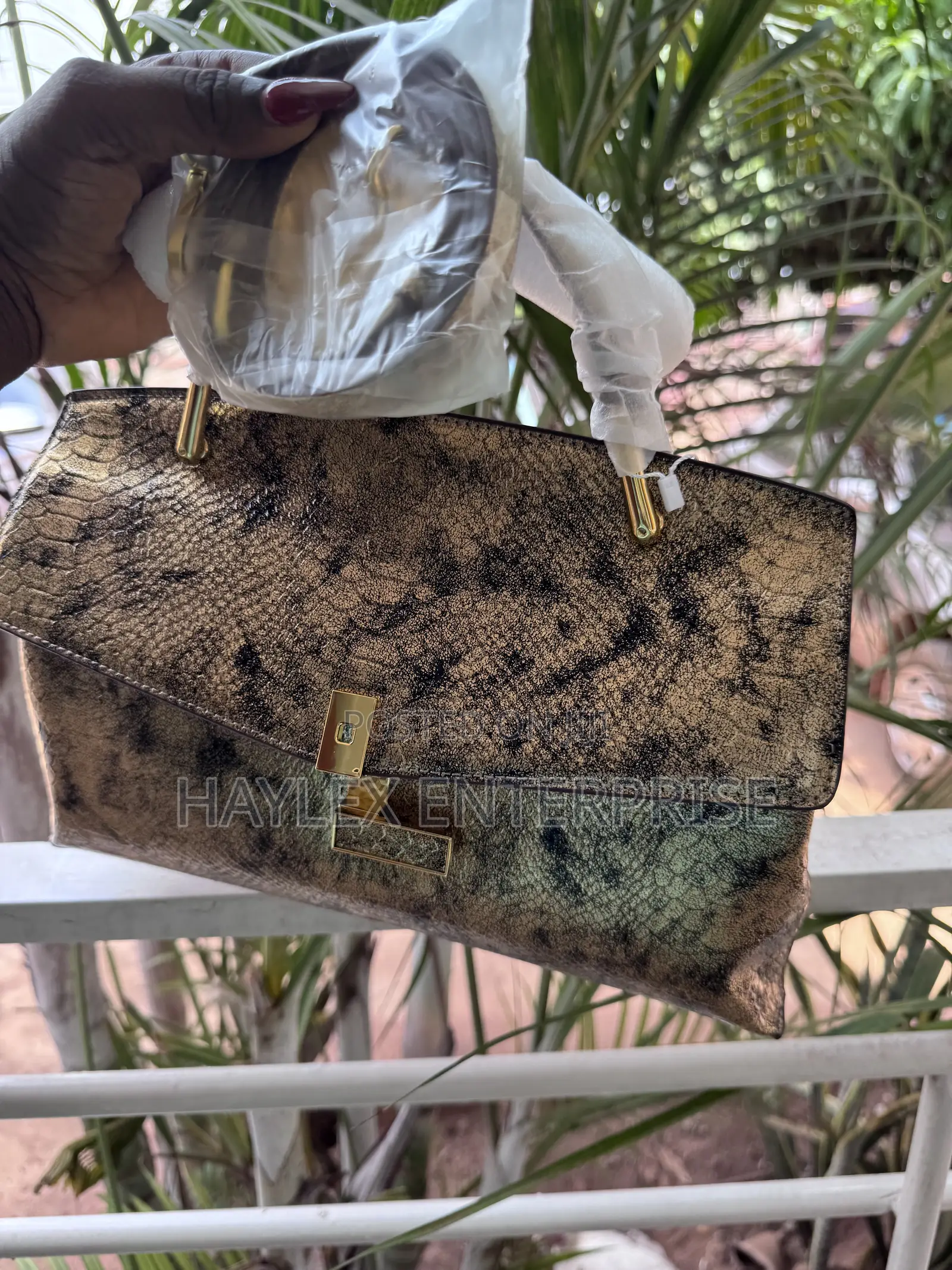 Quality Chic Hand Bag