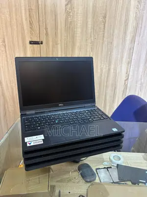 Laptop Dell Latitude 5580 8GB Intel Core i5 SSD 256GB