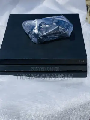 PlayStation 4 Pro 1TB – UK Used, Excellent Condition