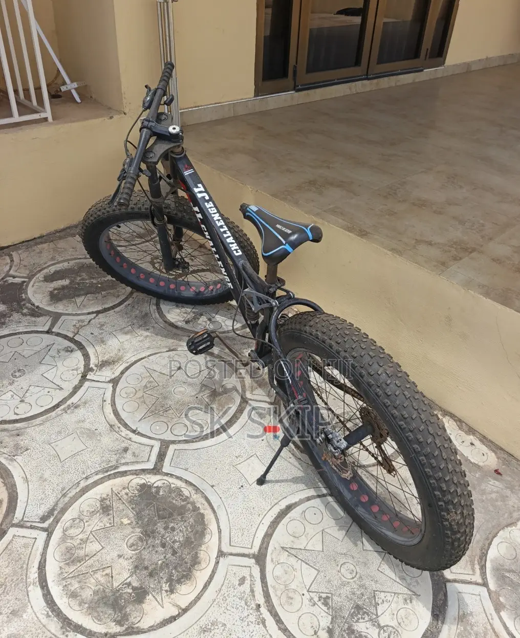 26-Inch Fat Tire Mountain Bicycle