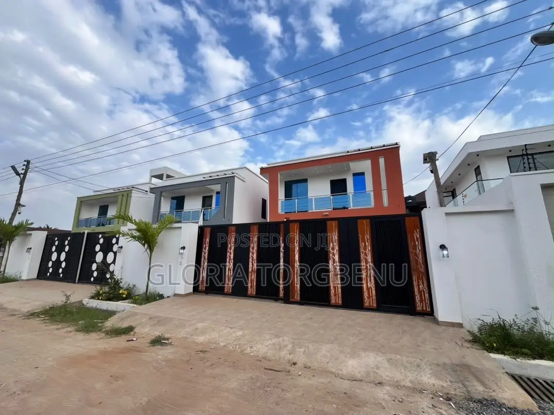 4bdrm House in East Legon for sale