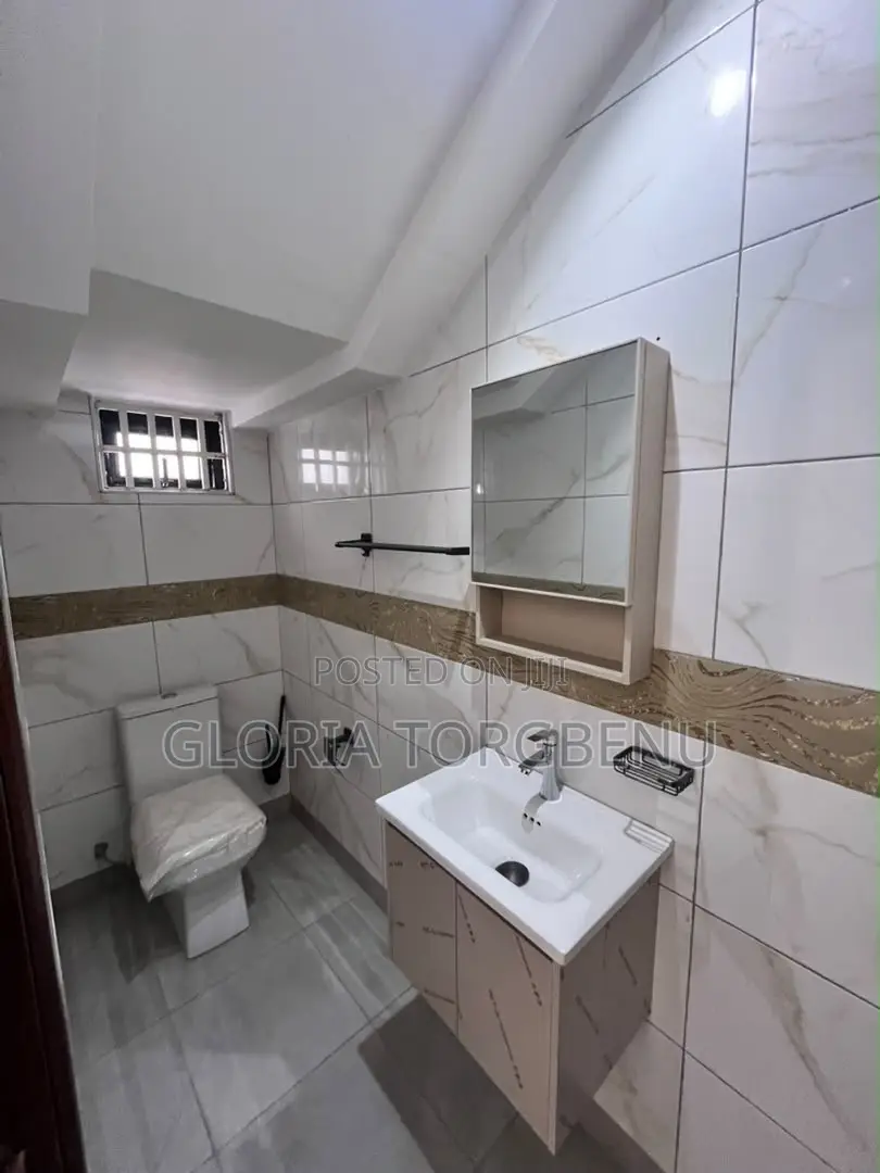4bdrm House in East Legon for sale