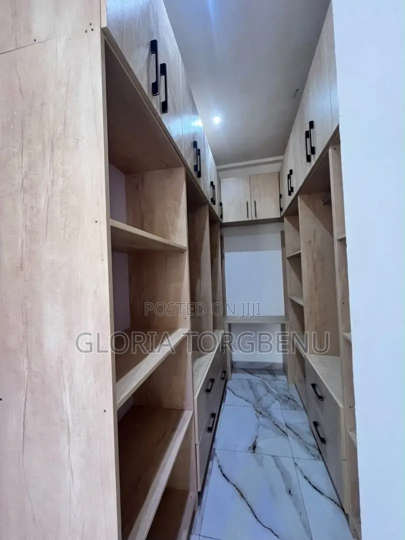 4bdrm House in East Legon for sale