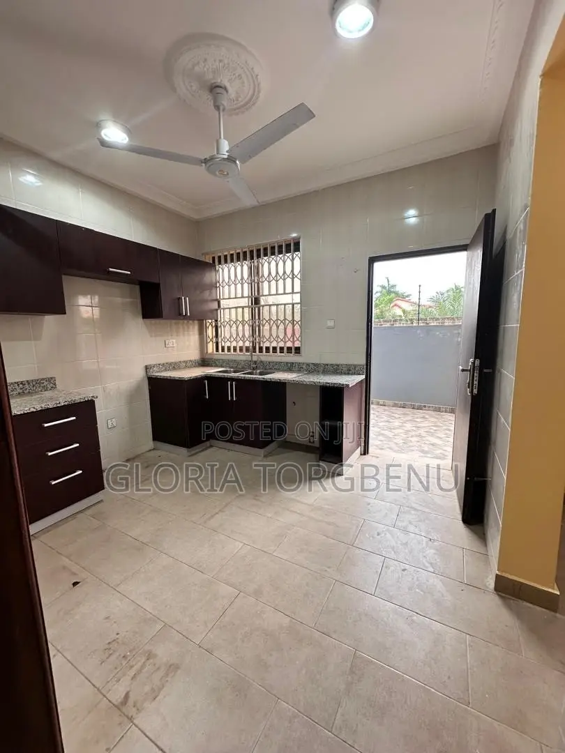 3bdrm House in East Legon for rent
