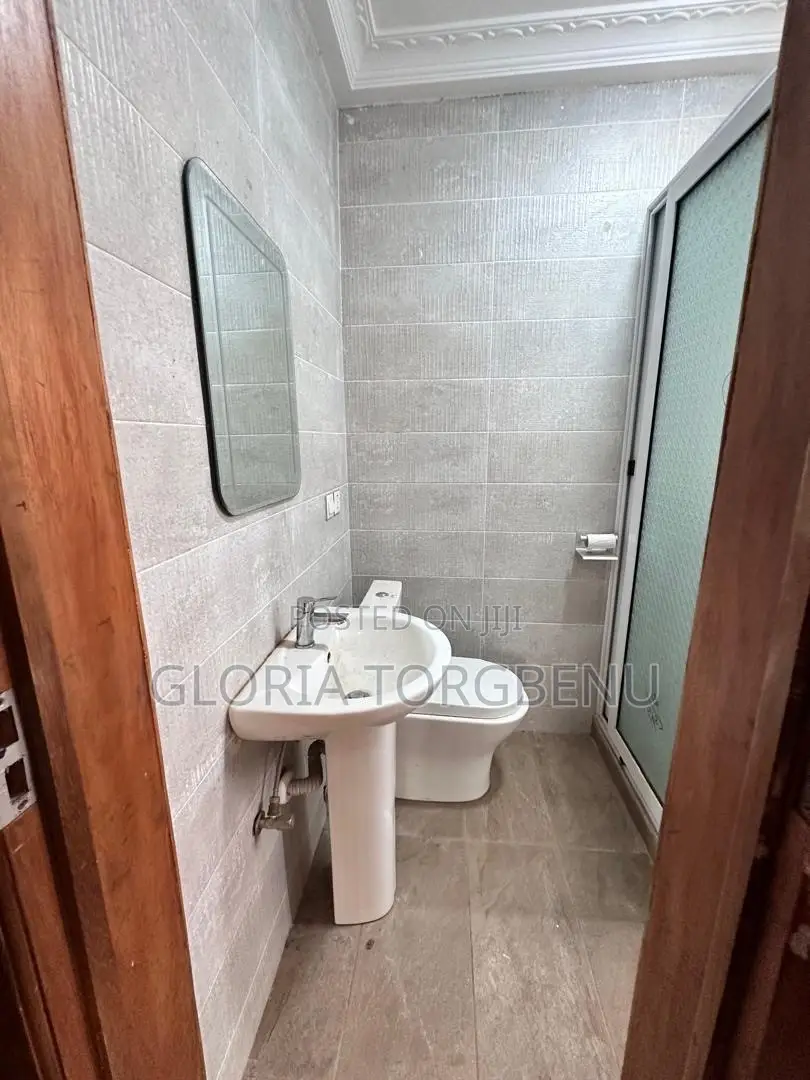 3bdrm House in East Legon for rent