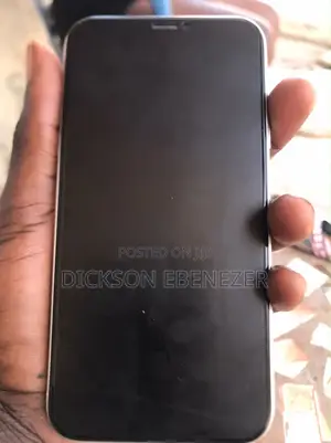 Apple iPhone XR 64 GB White