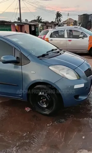 Toyota Yaris 2010 Blue