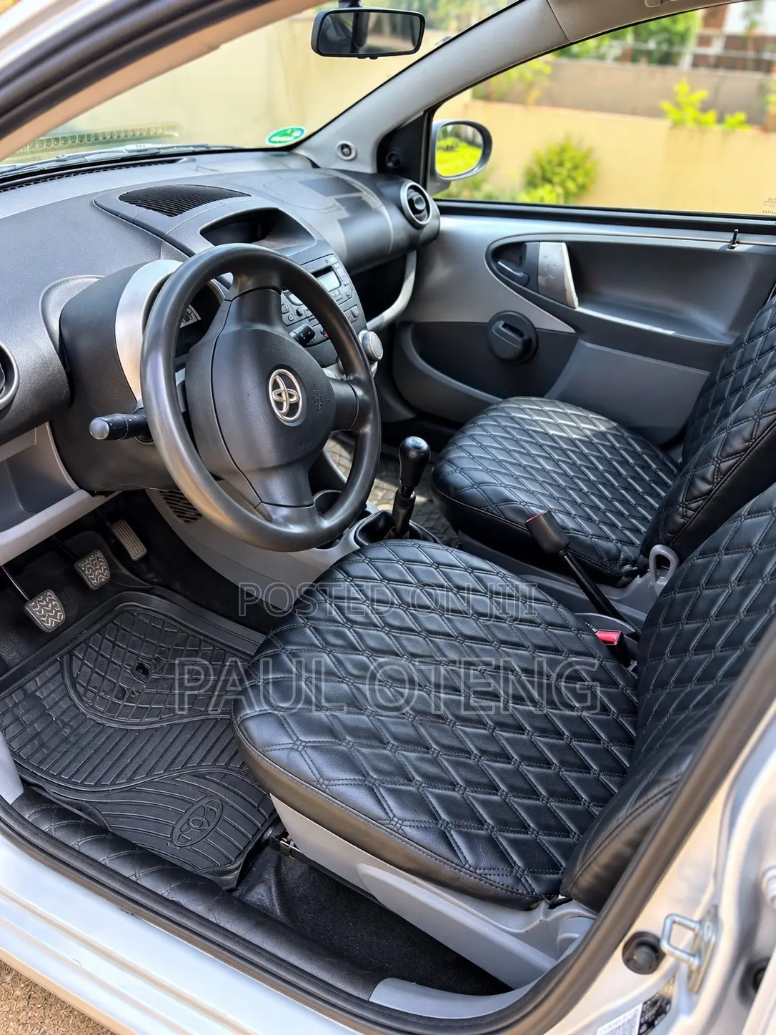 Toyota Aygo 1.0 5-Door 2010 Silver