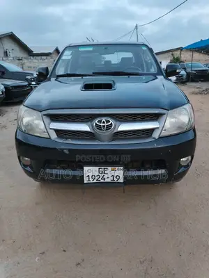 Toyota Hilux 2012 Black