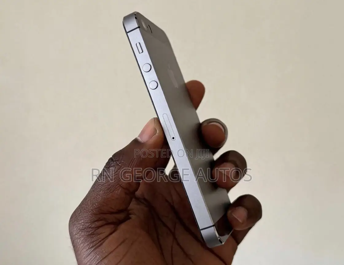 Apple iPhone 5s 32 GB Silver