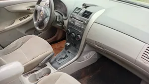 Toyota Corolla 2010 Black