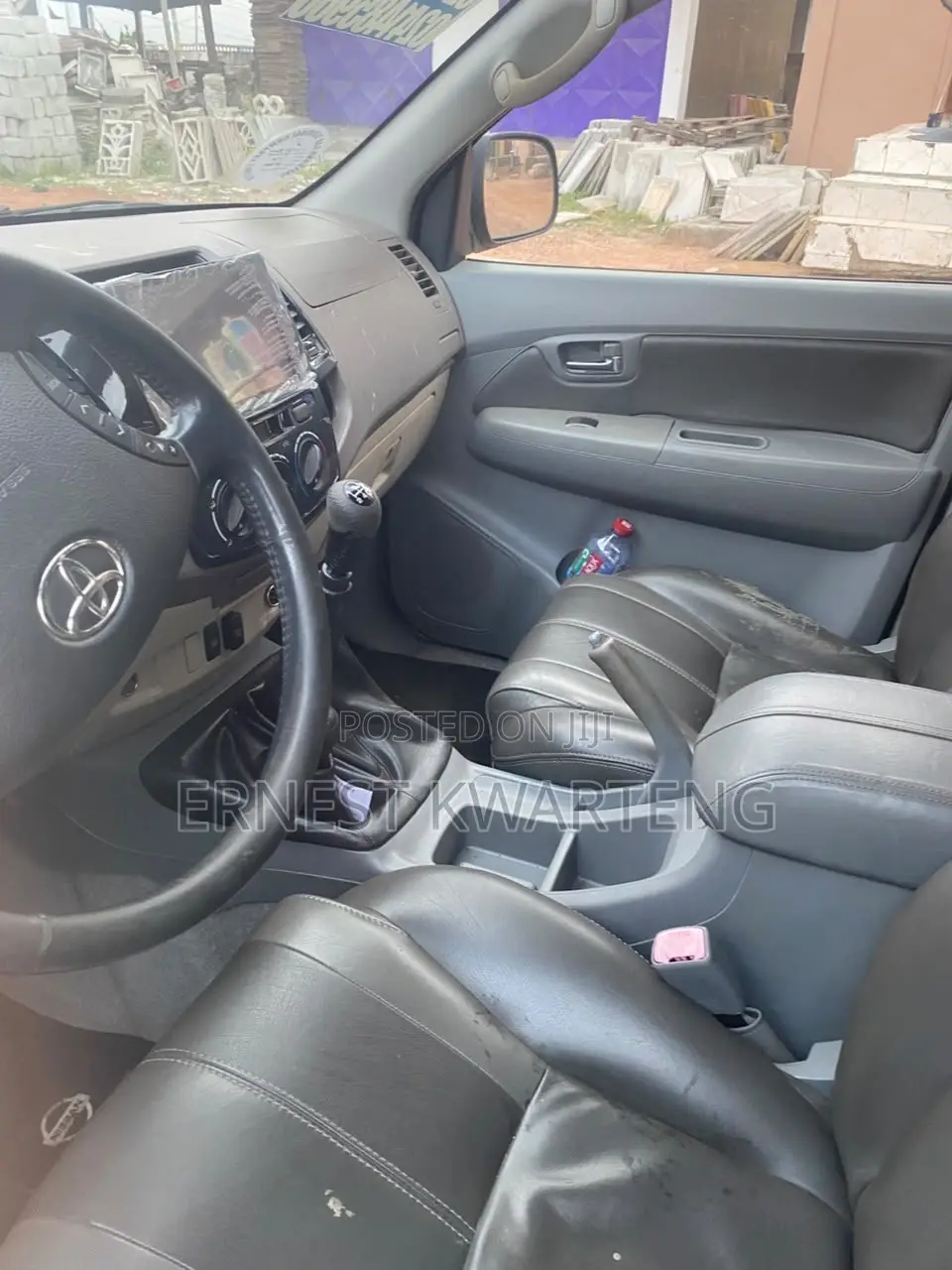 Toyota Hilux 2014 Black