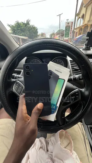 Samsung Galaxy A06 64 GB Black
