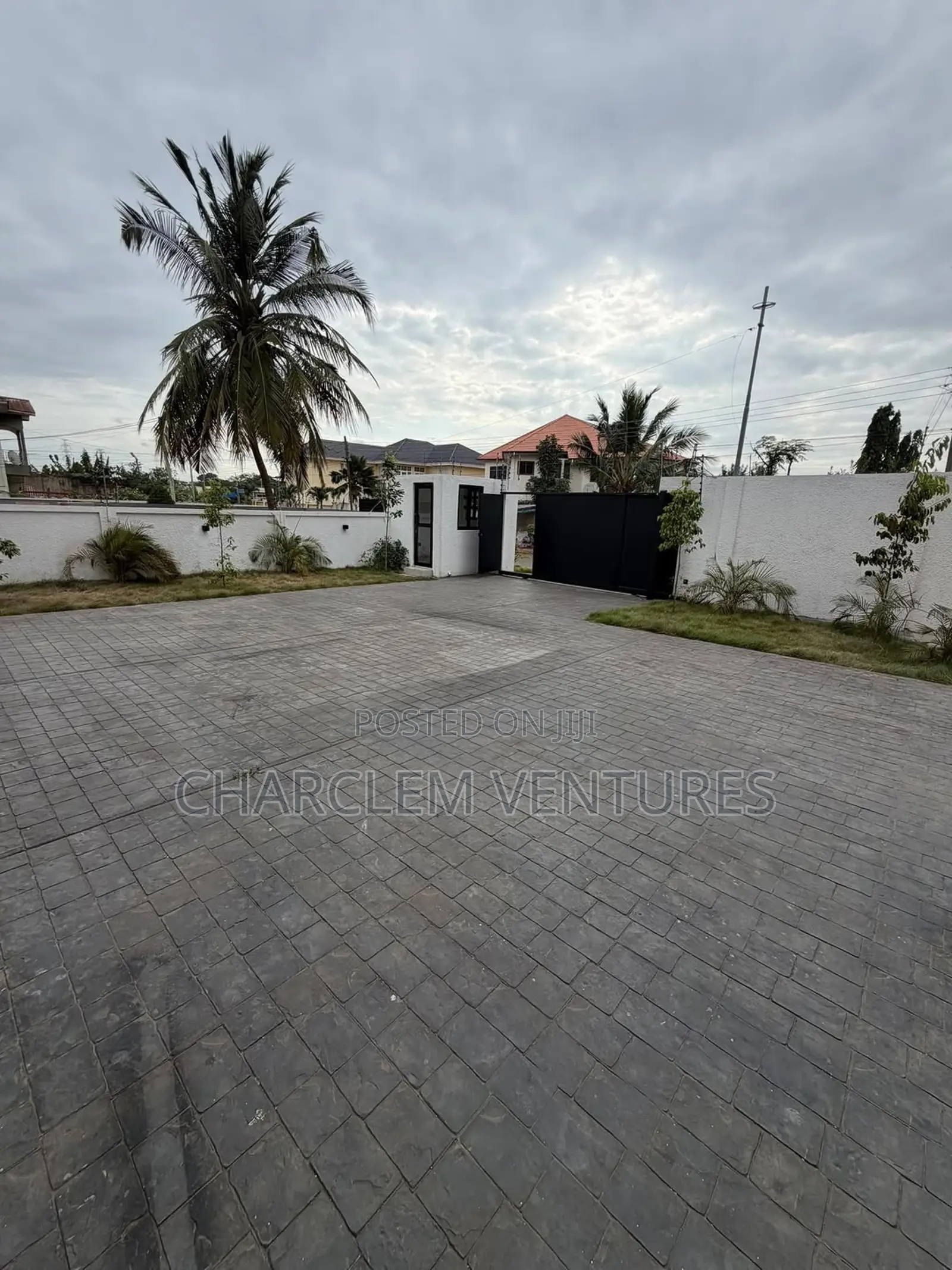 5bdrm House in Charclem Ventures, East Legon for rent
